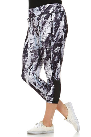 Black and White Capri  leggings Plus
